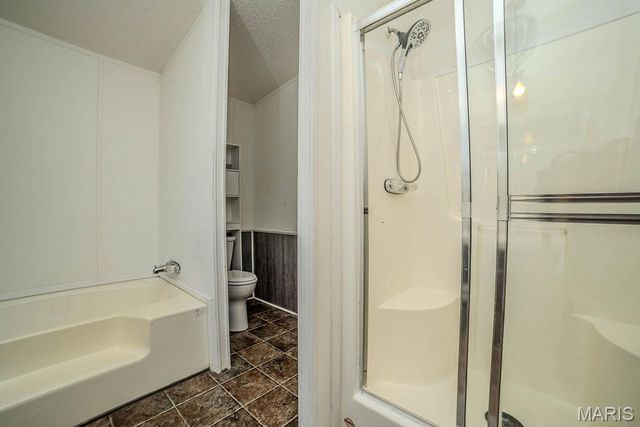 2140 Foxwood Court, Lebanon, MO 65536