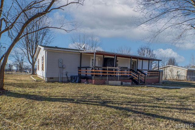 2140 Foxwood Court, Lebanon, MO 65536