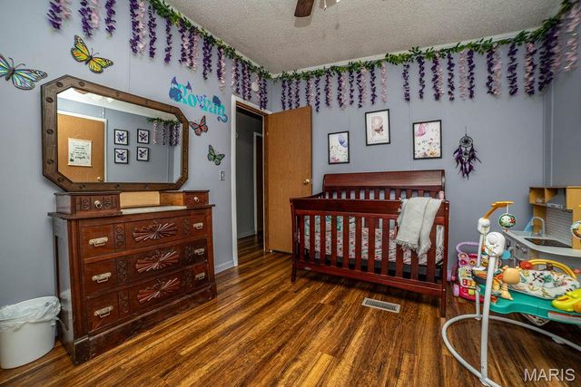 2140 Foxwood Court, Lebanon, MO 65536