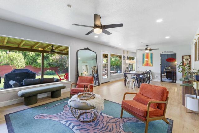 4934 N Del Mar Avenue, Fresno, CA 93704