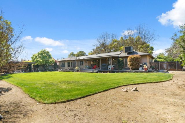 4934 N Del Mar Avenue, Fresno, CA 93704