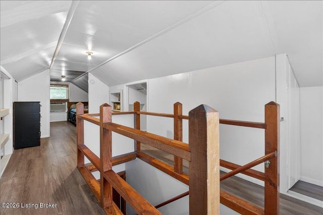 5916 Ashby Ln, Louisville, KY 40272