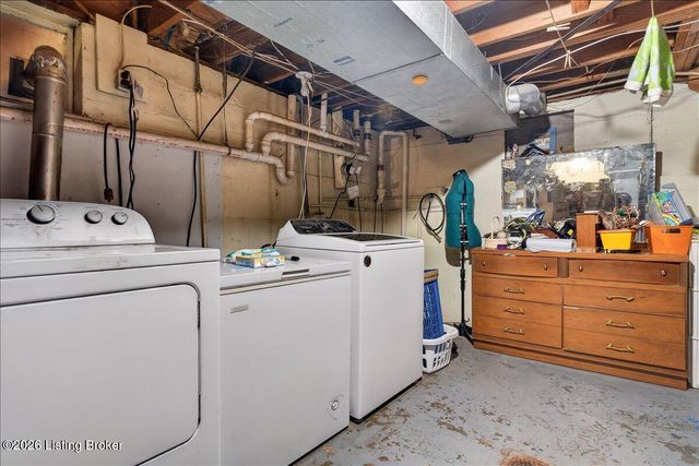 5916 Ashby Ln, Louisville, KY 40272