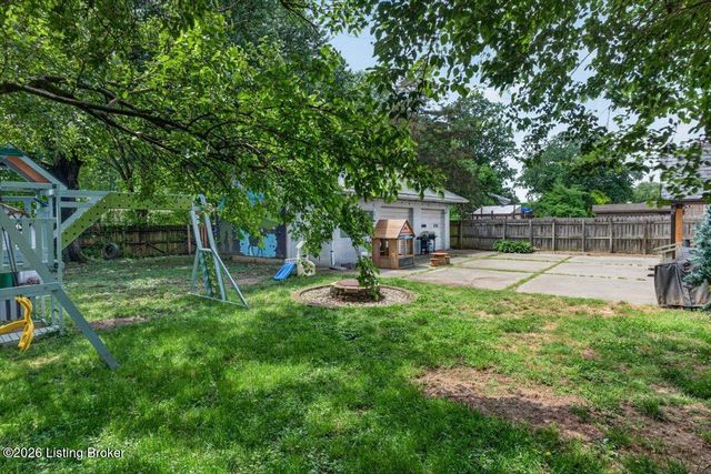 5916 Ashby Ln, Louisville, KY 40272