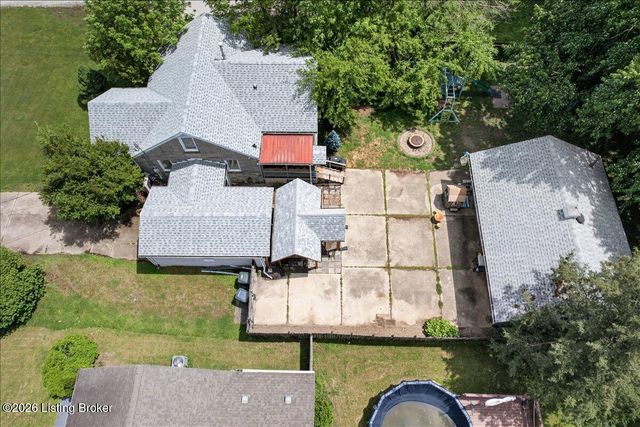 5916 Ashby Ln, Louisville, KY 40272