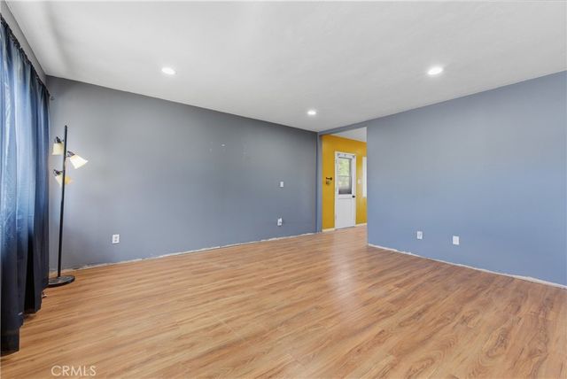 1437 W I, Wilmington, CA 90744