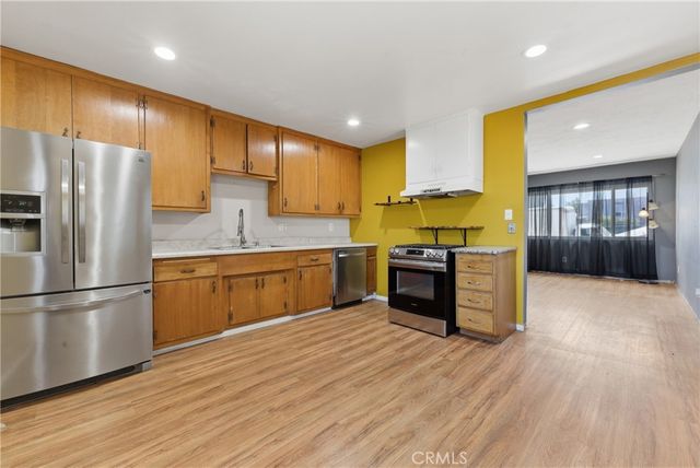 1437 W I, Wilmington, CA 90744