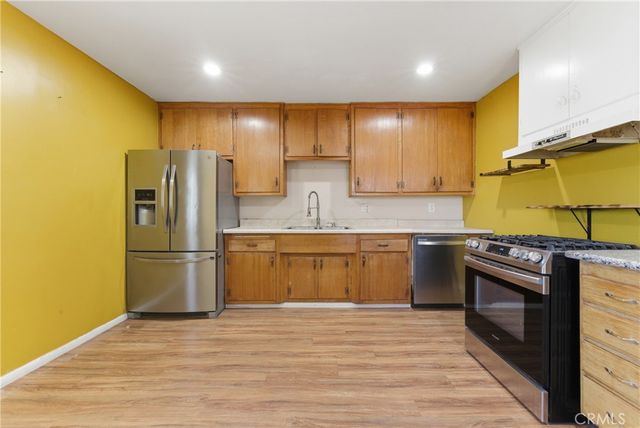 1437 W I, Wilmington, CA 90744