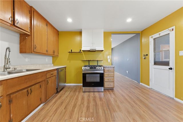 1437 W I, Wilmington, CA 90744