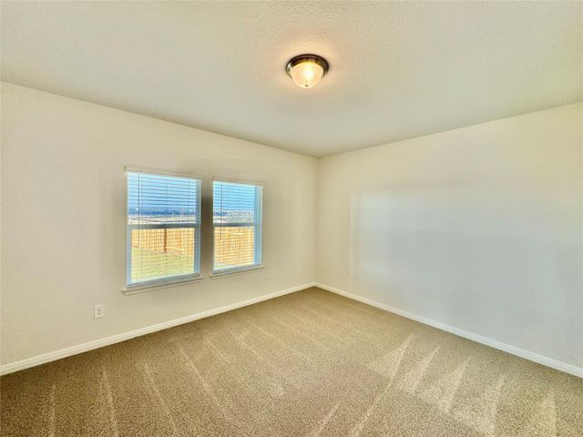 4916 Stockton LN, Del Valle, TX 78617