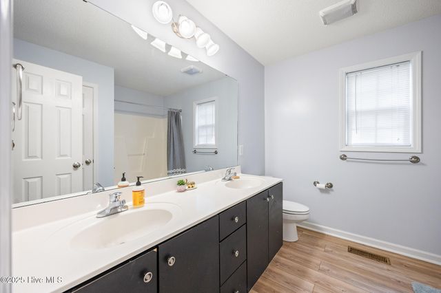 130 Woodgreen Lane, Aberdeen, NC 28315