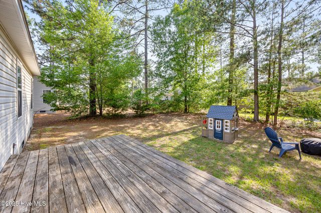 130 Woodgreen Lane, Aberdeen, NC 28315