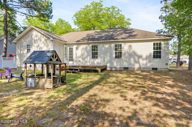 130 Woodgreen Lane, Aberdeen, NC 28315