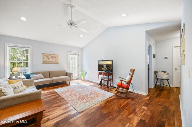 130 Woodgreen Lane, Aberdeen, NC 28315