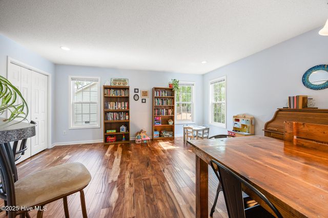 130 Woodgreen Lane, Aberdeen, NC 28315