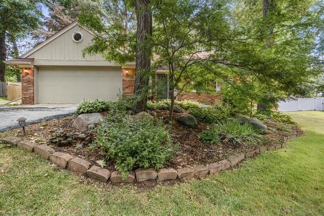 5898 Hummingbird Lane, Clarkston, MI 48346