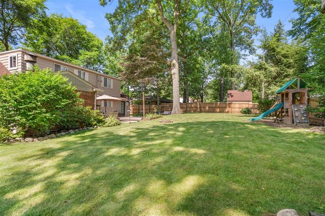 5898 Hummingbird Lane, Clarkston, MI 48346