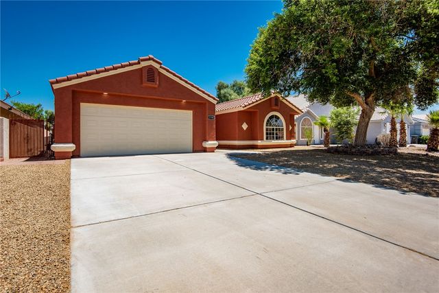 5708 S Desert Lakes Drive, Fort Mohave, AZ 86426
