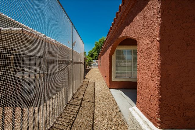 5708 S Desert Lakes Drive, Fort Mohave, AZ 86426