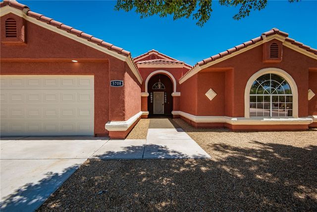5708 S Desert Lakes Drive, Fort Mohave, AZ 86426