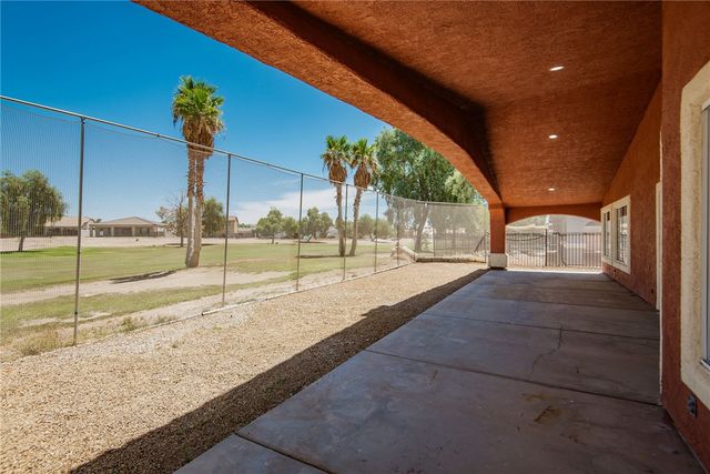 5708 S Desert Lakes Drive, Fort Mohave, AZ 86426