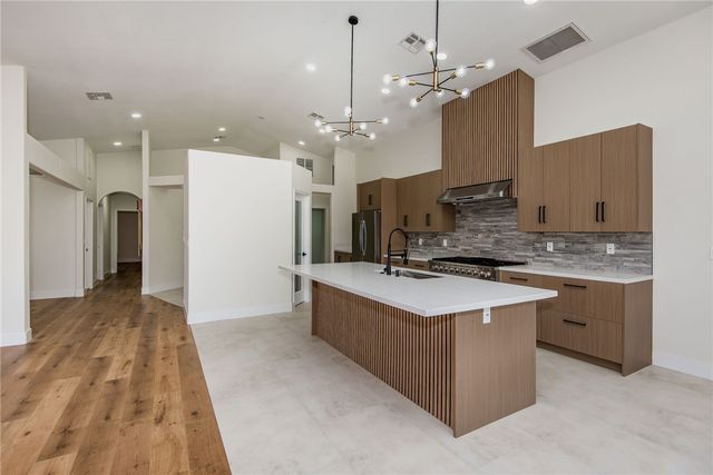 5708 S Desert Lakes Drive, Fort Mohave, AZ 86426