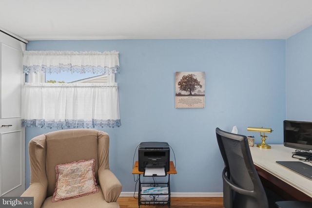 1977-00 MERLIN RD, Philadelphia, PA 19116