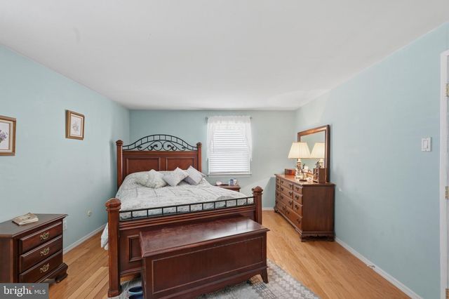 1977-00 MERLIN RD, Philadelphia, PA 19116