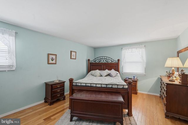 1977-00 MERLIN RD, Philadelphia, PA 19116