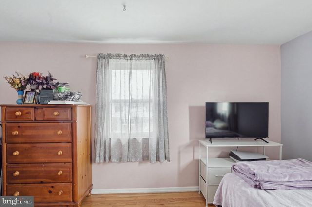 1977-00 MERLIN RD, Philadelphia, PA 19116