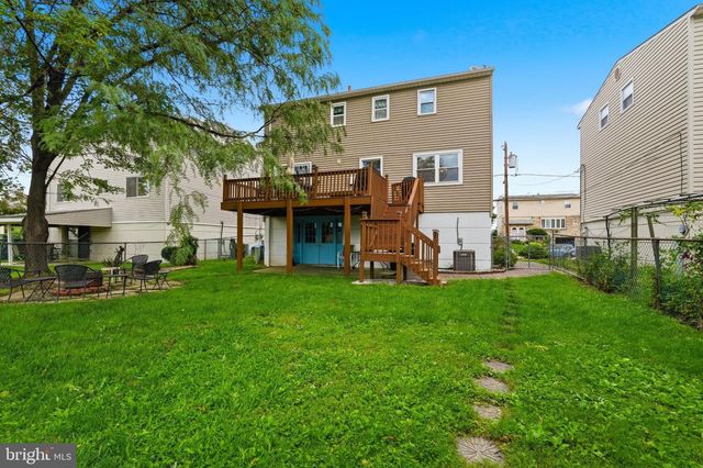 1977-00 MERLIN RD, Philadelphia, PA 19116