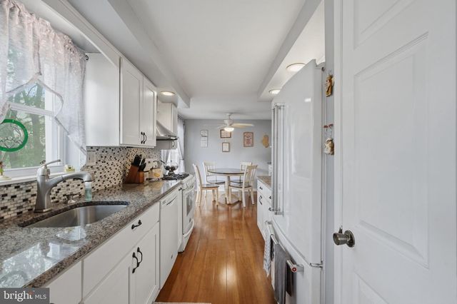 1977-00 MERLIN RD, Philadelphia, PA 19116