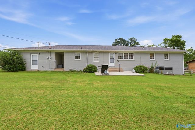1405 Edgewood Street, Hartselle, AL 35640