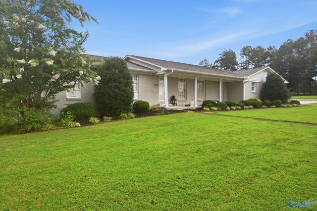 1405 Edgewood Street, Hartselle, AL 35640