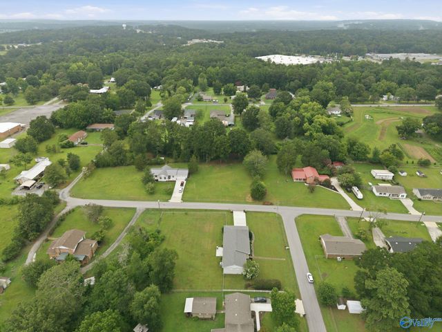 1405 Edgewood Street, Hartselle, AL 35640