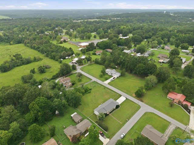 1405 Edgewood Street, Hartselle, AL 35640