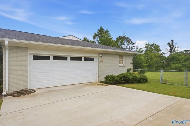 1405 Edgewood Street, Hartselle, AL 35640