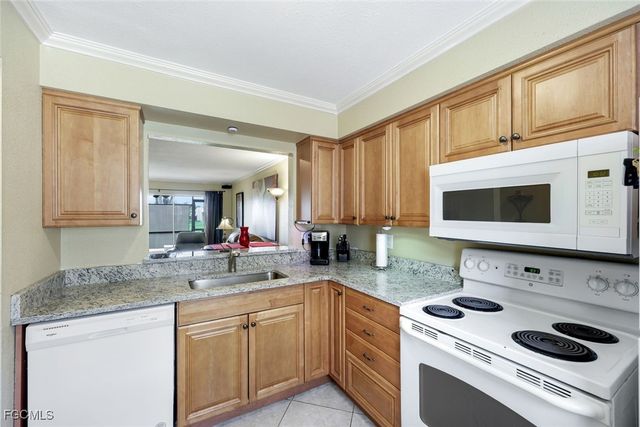 6300 S Pointe BLVD 116, Fort Myers, FL 33919