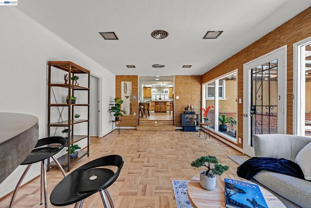 15126 Andover St, San Leandro, CA 94579