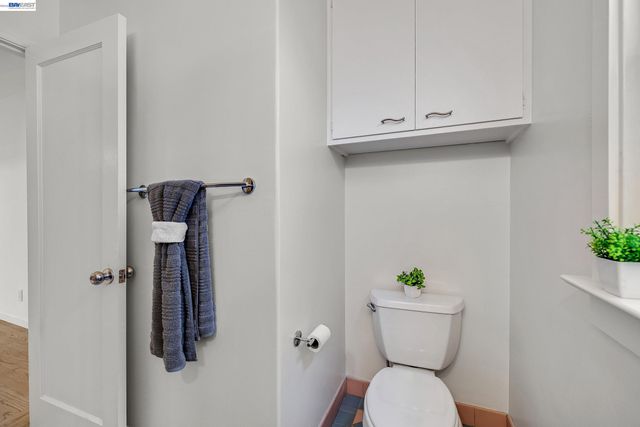 15126 Andover St, San Leandro, CA 94579