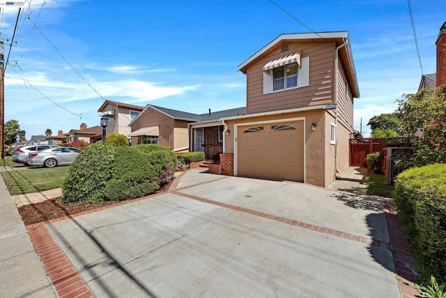 15126 Andover St, San Leandro, CA 94579