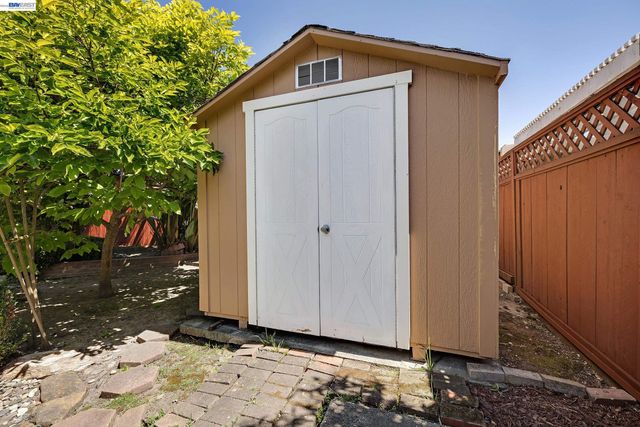 15126 Andover St, San Leandro, CA 94579