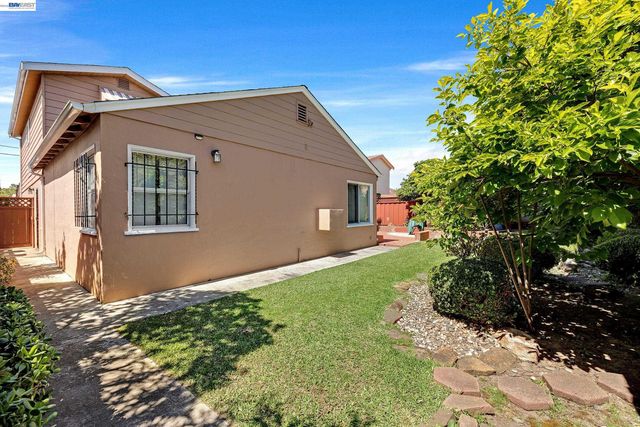 15126 Andover St, San Leandro, CA 94579