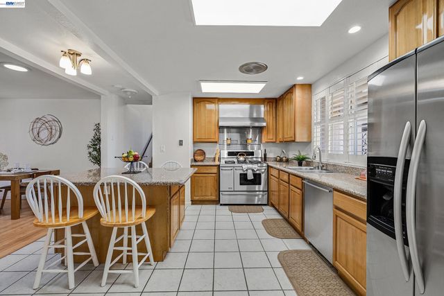 15126 Andover St, San Leandro, CA 94579