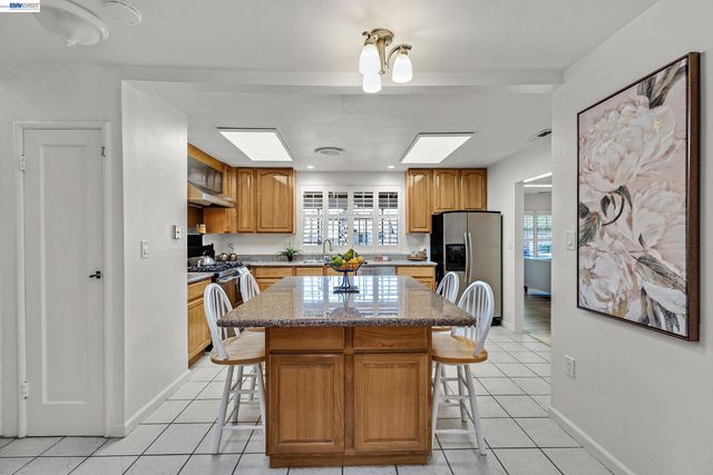 15126 Andover St, San Leandro, CA 94579