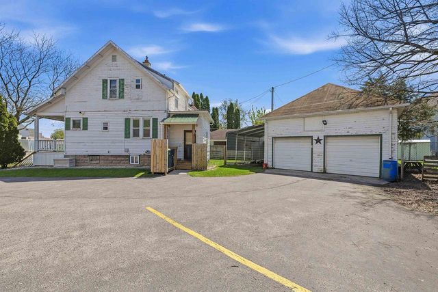 220 FOND DU LAC AVENUE, Fond Du Lac, WI 54935