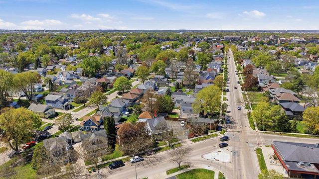 220 FOND DU LAC AVENUE, Fond Du Lac, WI 54935