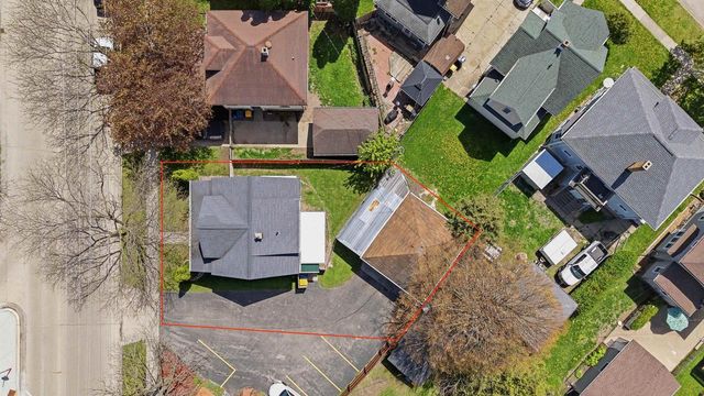 220 FOND DU LAC AVENUE, Fond Du Lac, WI 54935