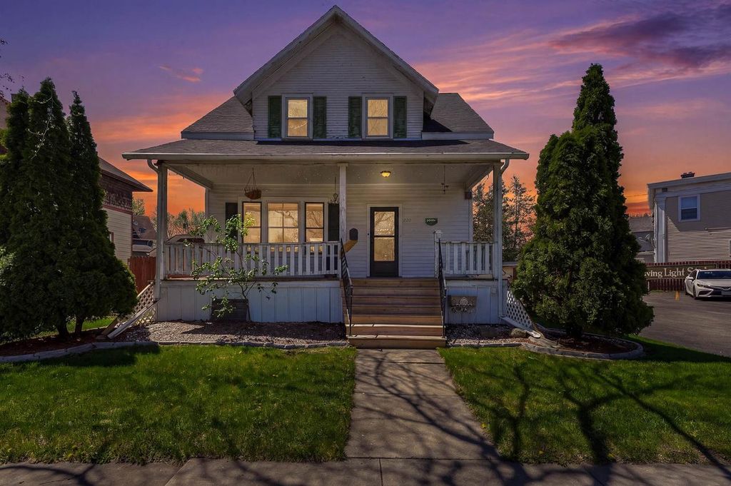 220 FOND DU LAC AVENUE, Fond Du Lac, WI 54935