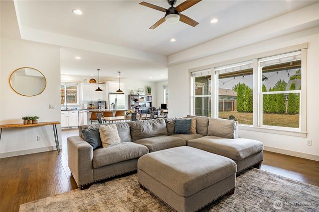 2082 Woodsman Drive, Lynden, WA 98264